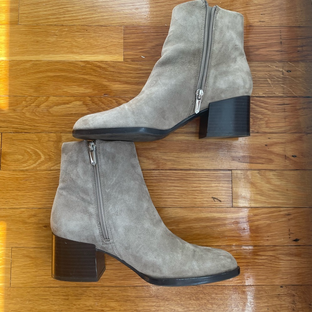 Sam Edelman Joey Boot in Putty Suede